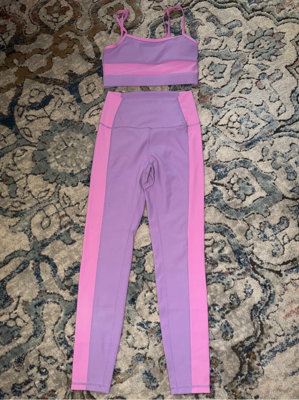 Wilo Women's Lavender & Pink Colorblock High-Waist Leggings & Matching Bra